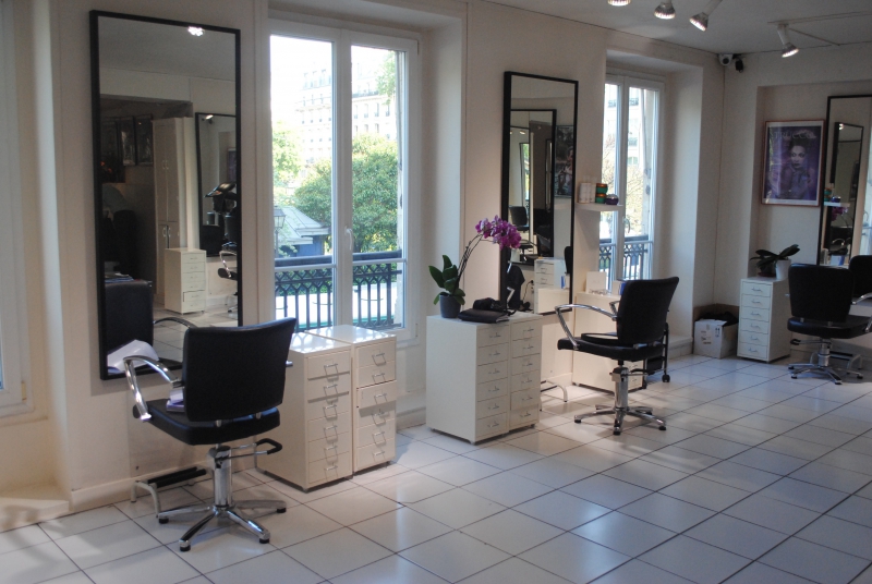 salon-coiffure-LE LAVANDOU-min_floor-home-office-property-living-room-room-781228-pxhere.com